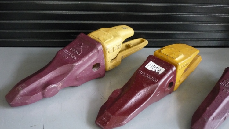 Adapteres_munkagep_korom_vetites (3).JPG